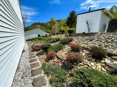 Home For Sale In Elk Creek VA With Acreage And Pond - image 29
