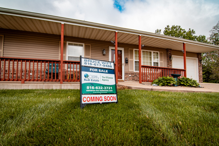 Cameron Mo Ranch Home For Sale - image 3