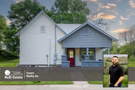 Home for sale in the Southern Missouri Ozarks - image 1