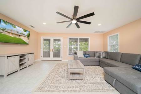 Lake Winnsboro Waterfront Home Wood County Texas For Sale - image 7