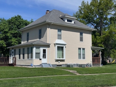 Immaculate Duplex For Sale In Cameron Mo - image 3