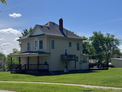 Immaculate Duplex For Sale In Cameron Mo - image 8