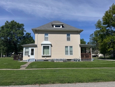 Immaculate Duplex For Sale In Cameron Mo - image 4