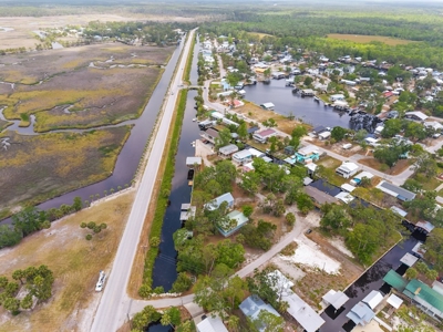 Waterfront Lot for Sale in Suwannee FL! - image 13