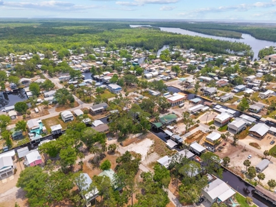 Waterfront Lot for Sale in Suwannee FL! - image 11
