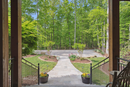 Luxury Woodland Retreat Minutes from Leipers Fork & Franklin - image 22