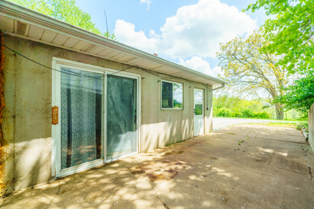 Country Home and Land for Sale in Maries County, MO - image 5