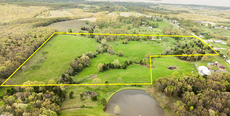 Country Home and Land for Sale in Maries County, MO - image 1