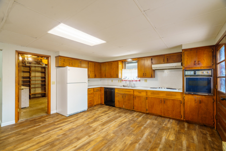 Country Home and Land for Sale in Maries County, MO - image 16