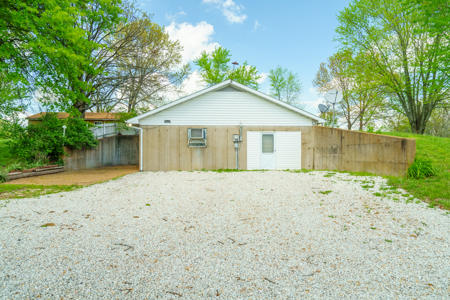 Country Home and Land for Sale in Maries County, MO - image 4