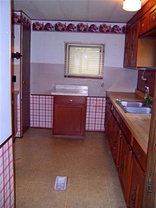 Afordable Ranch Style Home On small Acreage - image 10
