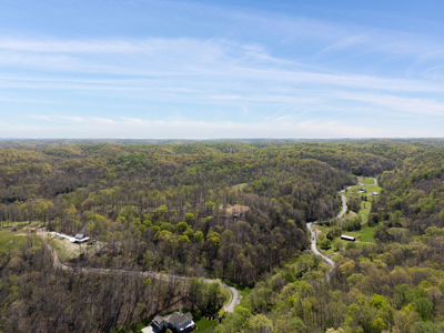 Panoramic Hilltop Paradise in Prestigious Russell Ridge - image 14