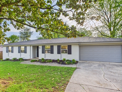 Neighborhood 3 Bedroom, 2 Bath Home For Sale in Harrison - image 3