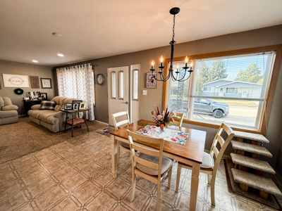 Large Malta Montana Home For Sale Close to Hospital - image 16