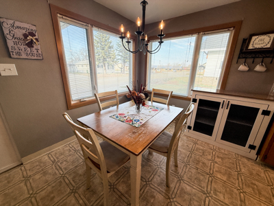 Large Malta Montana Home For Sale Close to Hospital - image 15