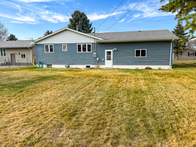 Large Malta Montana Home For Sale Close to Hospital - image 3
