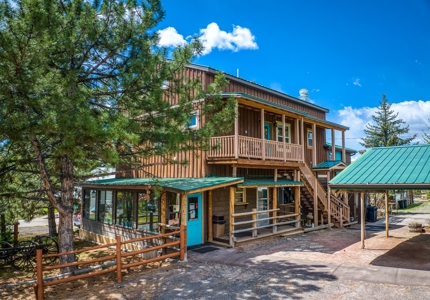 This Lodge is a vacation rental resort near Grand Mesa - image 4