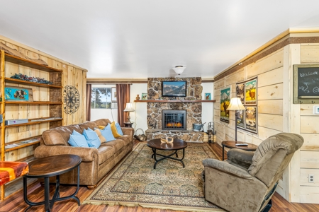 This Lodge is a vacation rental resort near Grand Mesa - image 11