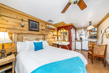 This Lodge is a vacation rental resort near Grand Mesa - image 46