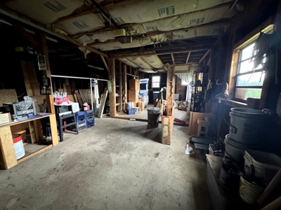 Small Country Home on 5 Acres McNariy County TN - image 17