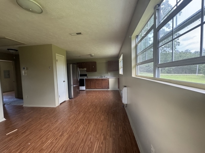 Small Country Home on 5 Acres McNariy County TN - image 11
