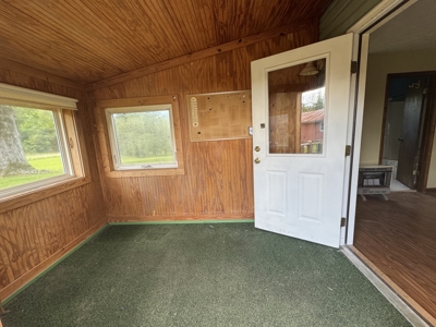 Small Country Home on 5 Acres McNariy County TN - image 4