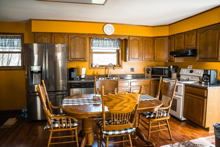 Online-Only Auction | 253+/- Acre Farm with Two Homes - image 46