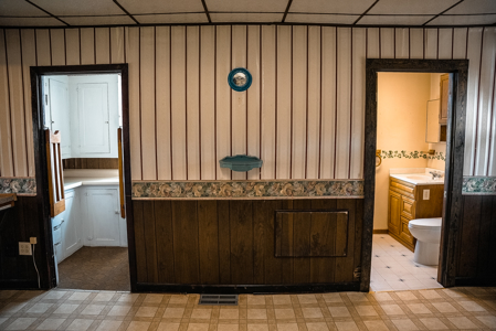 Online-Only Auction | 253+/- Acre Farm with Two Homes - image 21
