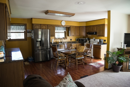 Online-Only Auction | 253+/- Acre Farm with Two Homes - image 47