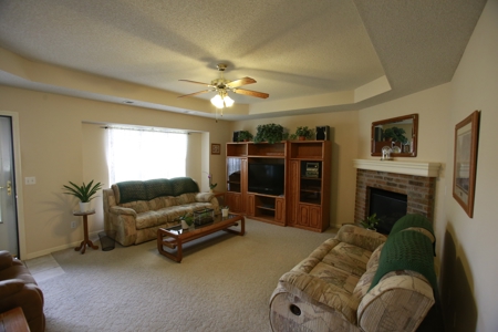 Home for sale in Raymore Missouri - image 17