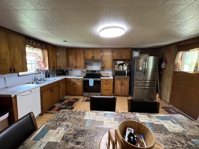 Country Home and 40 Acres – Pasture, Woods, Ponds & Scenic Views - image 22