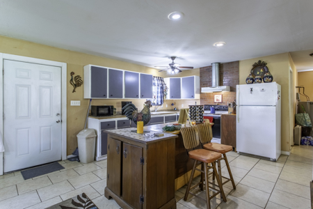 Home For Sale in Salem, Arkansas - image 8