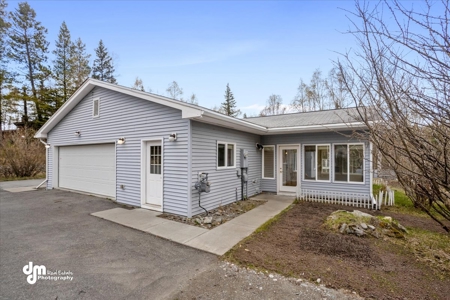 Private Horse Property for Sale in Anchorage, AK w/ Home Warranty - image 2