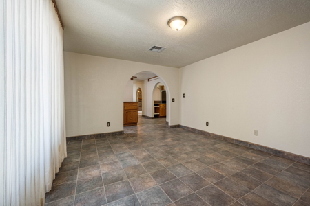 Custom Home with Dream Shop & Room for Horses in Mesilla Park, NM - image 19