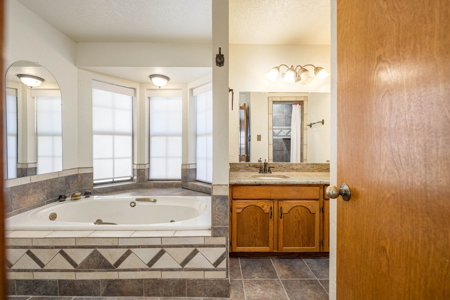 Custom Home with Dream Shop & Room for Horses in Mesilla Park, NM - image 28