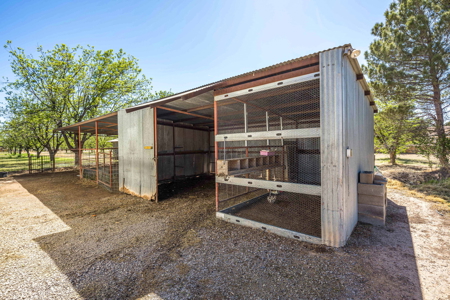 Custom Home with Dream Shop & Room for Horses in Mesilla Park, NM - image 46