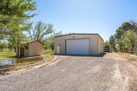 Custom Home with Dream Shop & Room for Horses in Mesilla Park, NM - image 40