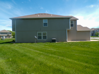 Townhome in Lee's Summit, MO for Sale - image 4