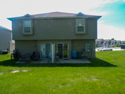 Townhome in Lee's Summit, MO for Sale - image 3