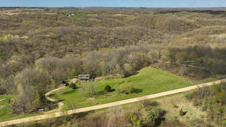 Mississippi River Hilltop Cabin for Sale in Crawford County, WI - image 35