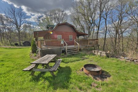 Mississippi River Hilltop Cabin for Sale in Crawford County, WI - image 26