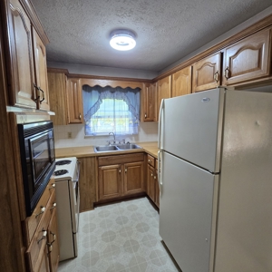 Brick Ranch Home for Sale in Pembroke VA - image 18