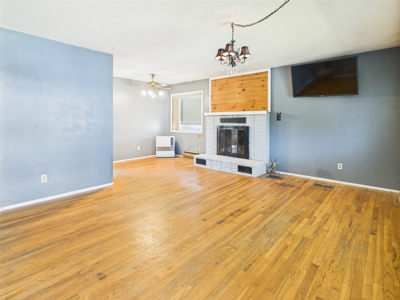 Mountain Home for Sale in Pierce, Idaho - image 4