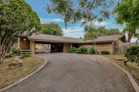Unique Contemporary Nueces River Front Home - image 1