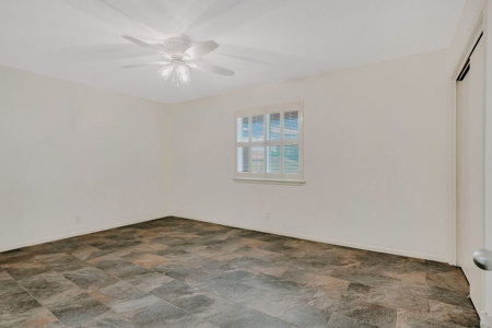 Unique Contemporary Nueces River Front Home - image 16