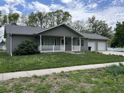 Nebraska Town Home For Sale in Crete NE - image 3