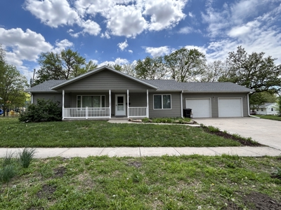 Nebraska Town Home For Sale in Crete NE - image 4