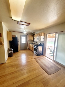 Lakefront Property Country Homes With Acreage For Sale - image 20