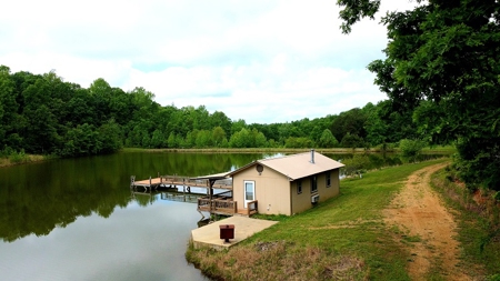 Lakefront Property Country Homes With Acreage For Sale - image 20