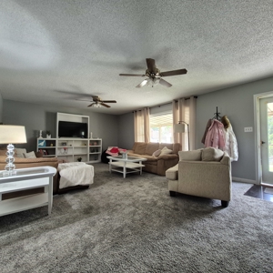 Home for Sale in Fayette, MO, 5 Bed / 4 Bath, 2 Blocks from CMU - image 9